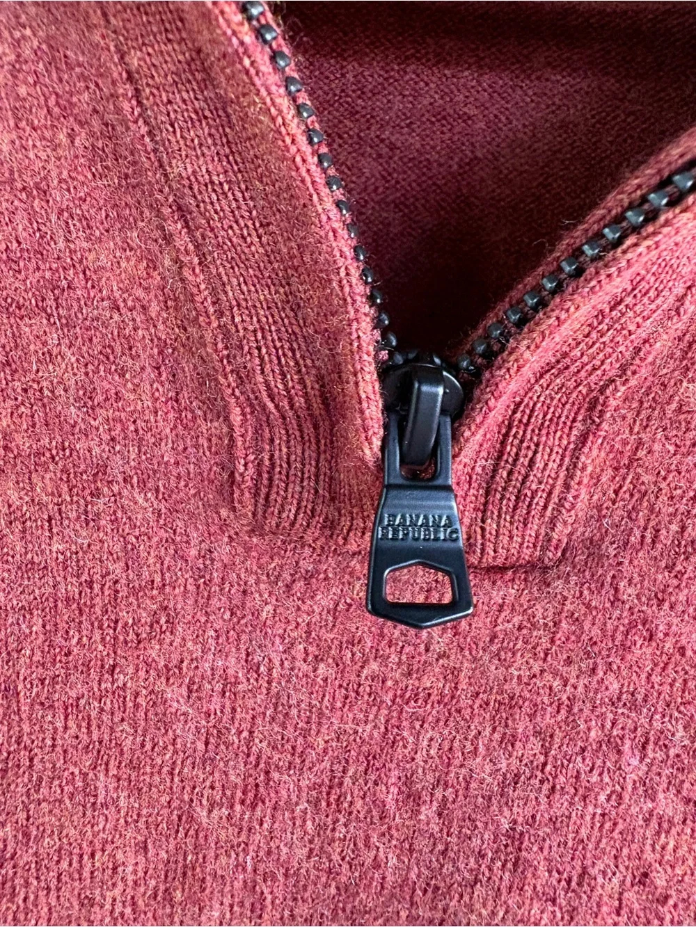 Banana Republic Men’s Quarter-Zip Sweater - Rust Size L